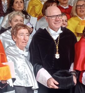 Rosa María Blasco Santamaría investida Doctora Honoris Causa