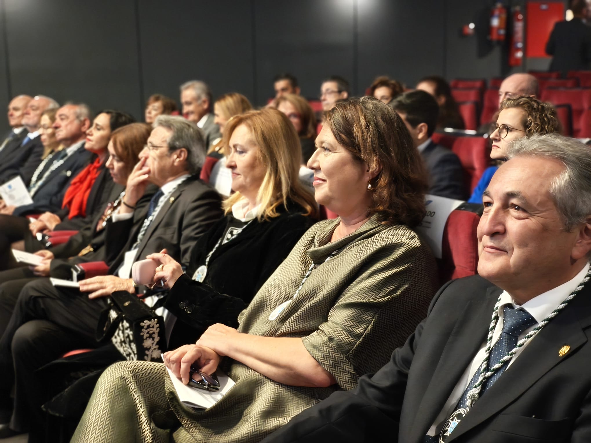 Ingreso en la Academia Andaluza de Enfermería del Ilmo. Sr. D. José Miguel Carrasco
